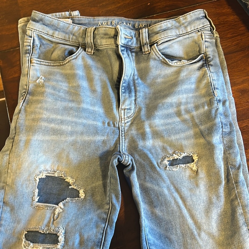 Size 8 skinny high-rise American Eagle jeans
